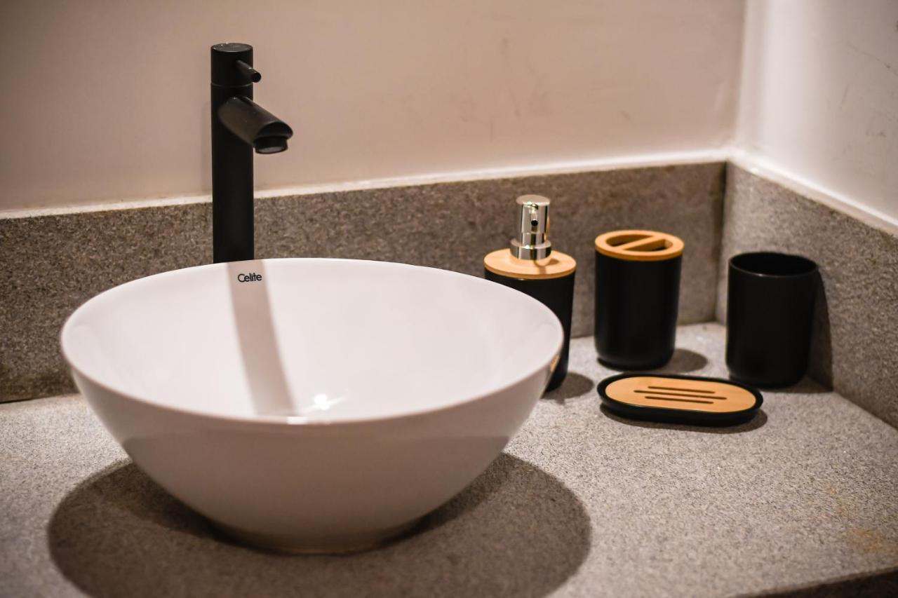 Vila Astra - Jacuzzi Privativa, Natureza E Conforto Алту-Параизу-ди-Гояс Экстерьер фото